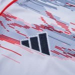 拜仁慕尼黑客场足球球衣套装 2025_26 儿童款（球衣+短裤）