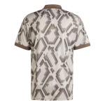 拜仁慕尼黑BSTN联名特别款球衣